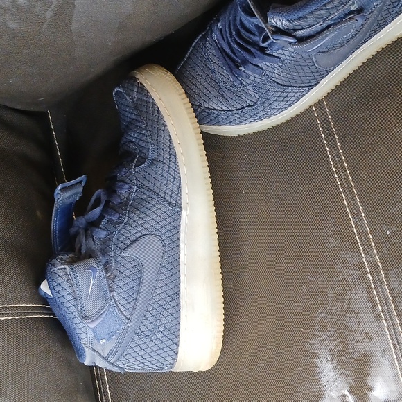 Shoes - Picture 4 of 4